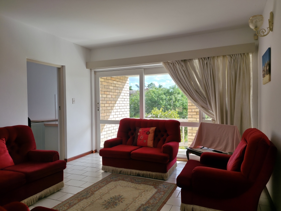 5 Bedroom Property for Sale in Wavecrest Eastern Cape